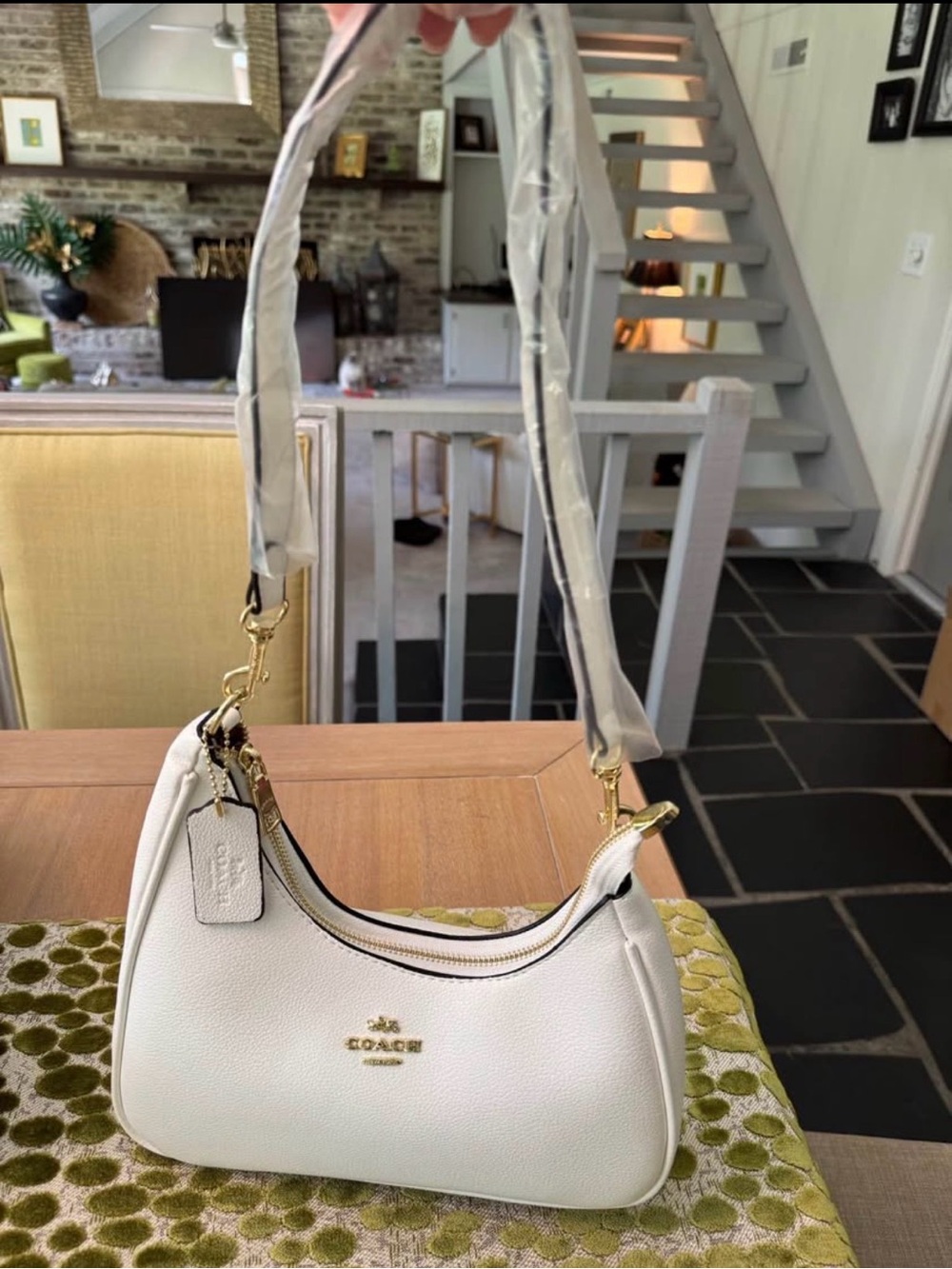 New Coach White Leather Shoulder Bag with Crossbody Strap Gold Hardware
